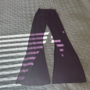 Offline by Aerie - Flared Leggings in Deep Plum
